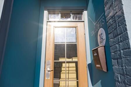 Hip Urban Loft - Small Town Charm - 124 Lofts #1 West Dundee Exterior photo